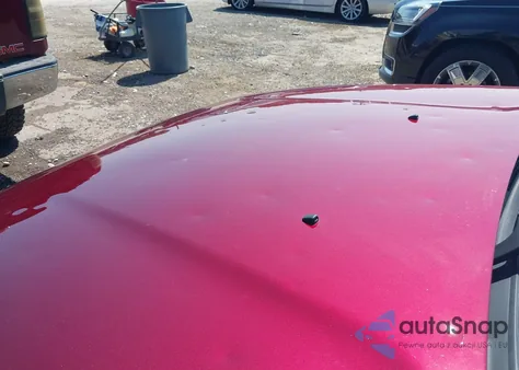 2019 Jeep Cherokee Latitude Fwd z USA, uszkodzony, nr VIN 1C4PJLCB9KD333075